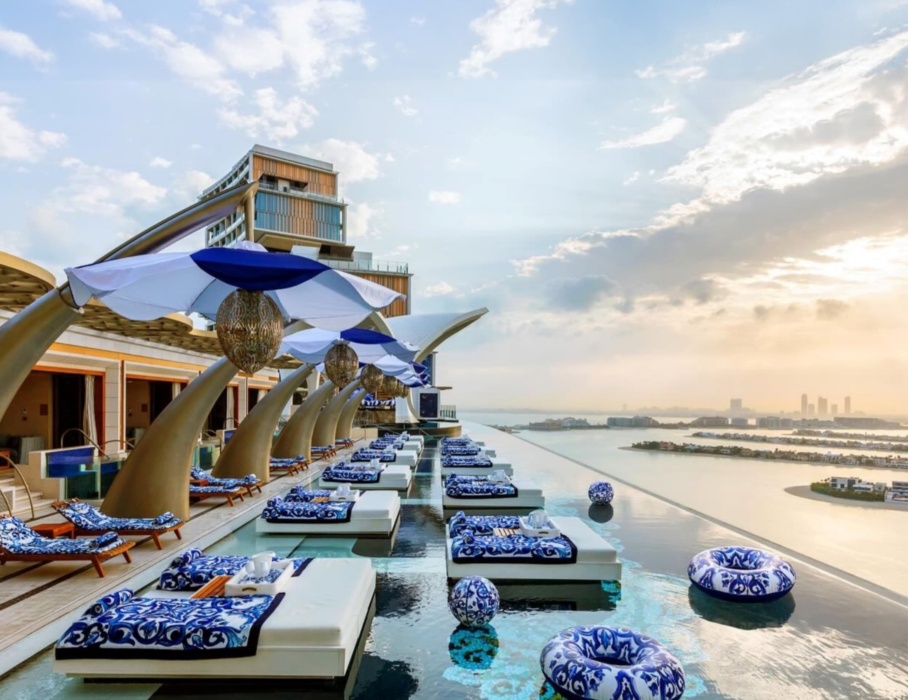 杜拜、阿布扎比